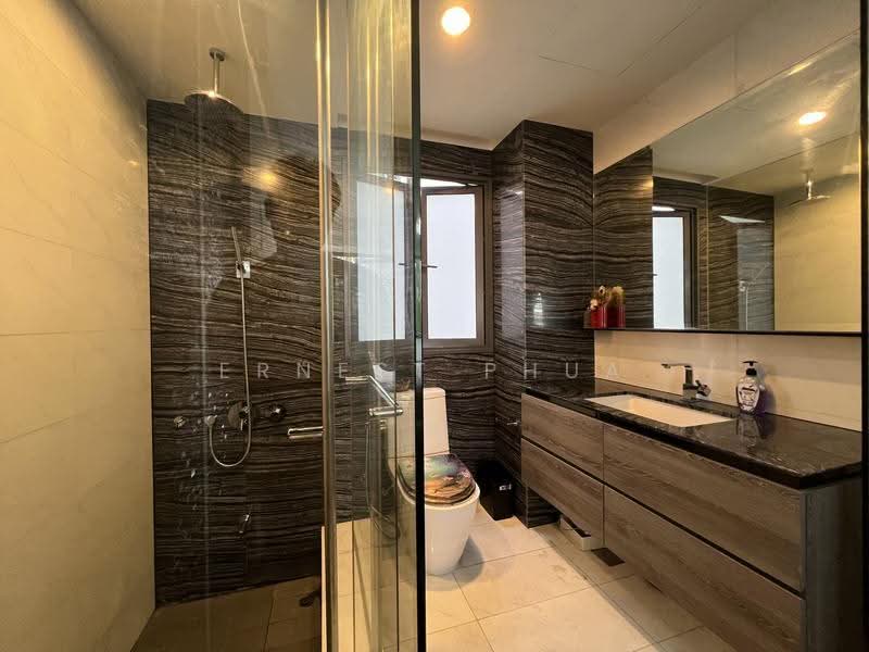 Waterfront Isle, 736 Bedok Reservoir Road, Bedok / Upper East Coast, 3 Bedrooms, 1,216 sqft, Condominium For Rent, by Ernest Phua, 25144779 - PropertyGuru.com.sg