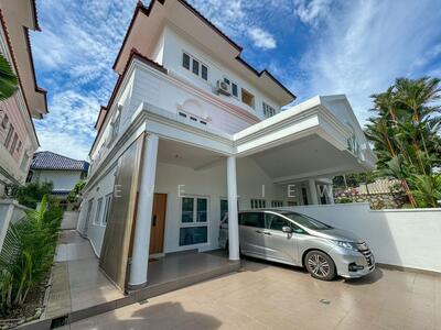 For Rent - Renovated semi d in shelford road