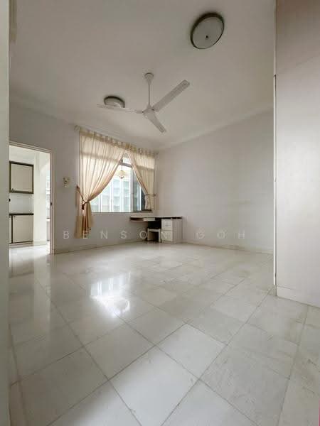 ★ Serangoon Garden Estate ★ 1sty Terrace ★, Serangoon Garden Estate, Hougang / Punggol / Sengkang, 3 Bedrooms, 1,841 sqft, Terraced House For Rent, by Benson Goh, 25145009 - PropertyGuru.com.sg