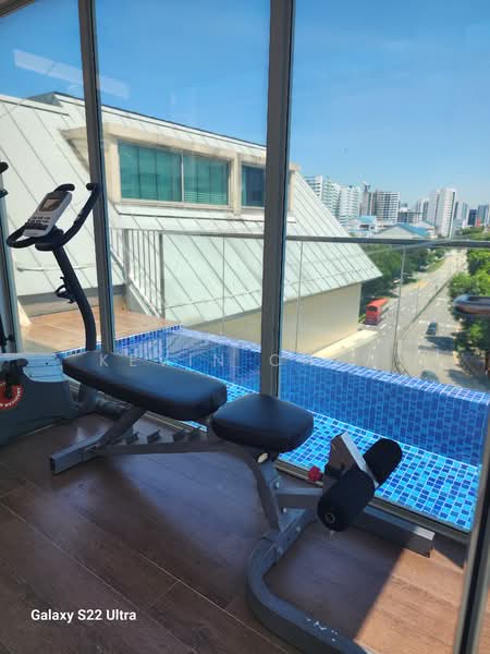 Suites @ Guillemard, 70 Lim Ah Woo Road, 1 Bedroom, 463 sqft, Apartment For Rent, by Kevin Chew, 25145527 - Gym with a Pool View - PropertyGuru.com.sg