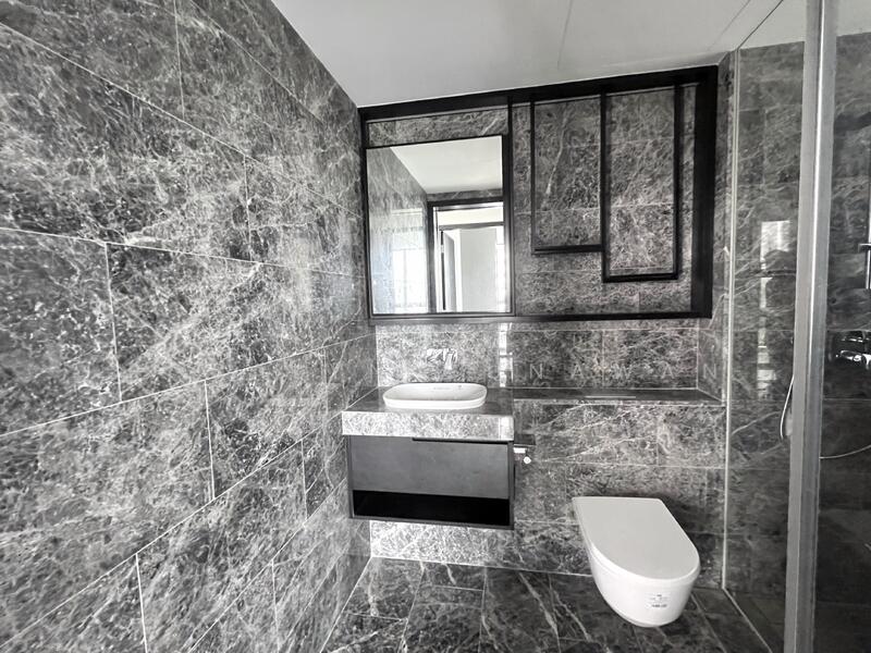 120 Grange, 120 Grange Road, 2 Bedrooms, 570 sqft, Condominium For Rent, by Rosalyn Gunawan, 25145817 - PropertyGuru.com.sg