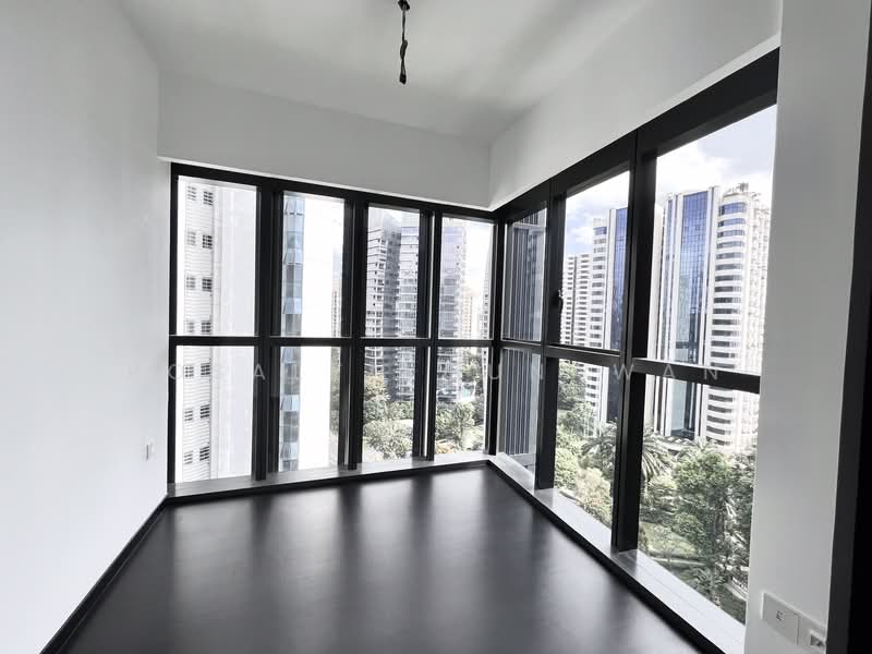 120 Grange, 120 Grange Road, 2 Bedrooms, 570 sqft, Condominium For Rent, by Rosalyn Gunawan, 25145817 - PropertyGuru.com.sg