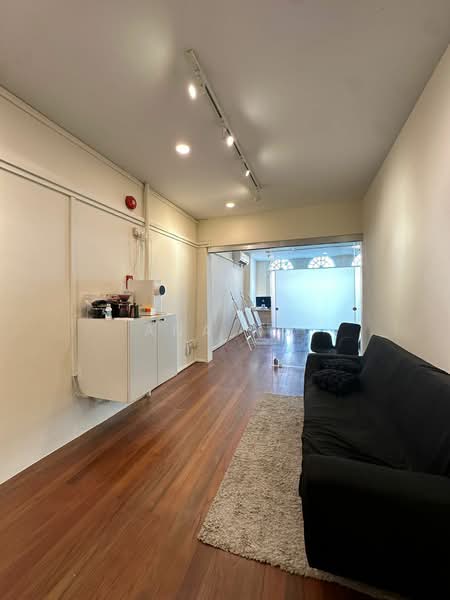 Kreta Ayer Shop Houses, Pagoda Street, 1,300 sqft, Shop / Shophouse For Rent, by Ana Ng, 25145954 - CommercialGuru.com.sg