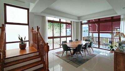 For Rent - East coast Cluster House Condo