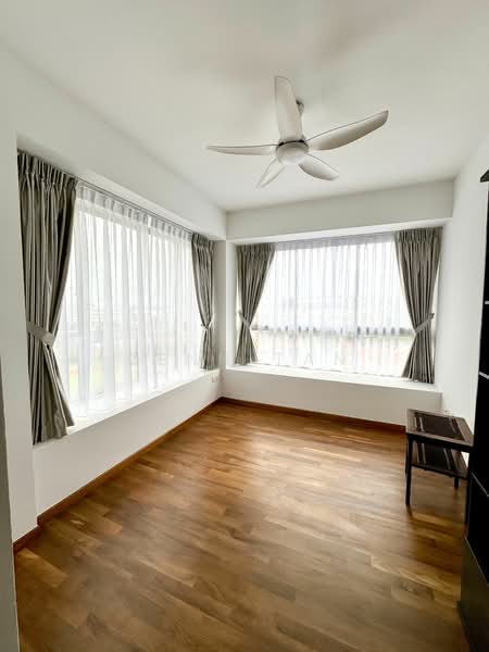 The Parc Condominium, 1 West Coast Walk, 4 Bedrooms, 1,518 sqft, Condominium For Rent, by Zenn Tan, 25146035 - PropertyGuru.com.sg