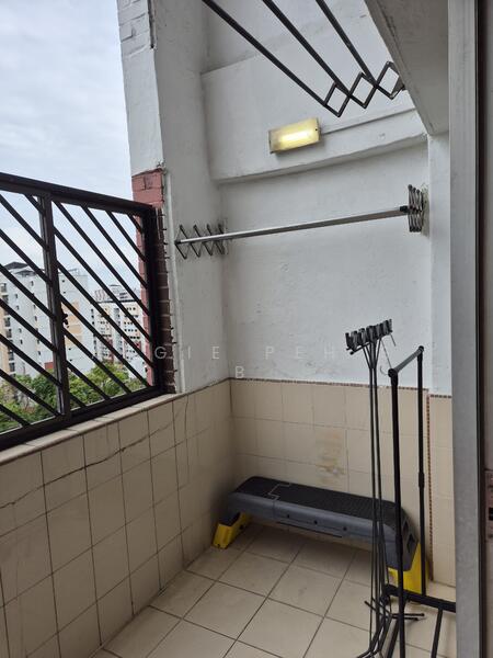 Jurong west estate, , 4 Bedrooms, 1,598 sqft, HDB Flat For Rent, by ANGIE PEH S B, 25146998 - PropertyGuru.com.sg