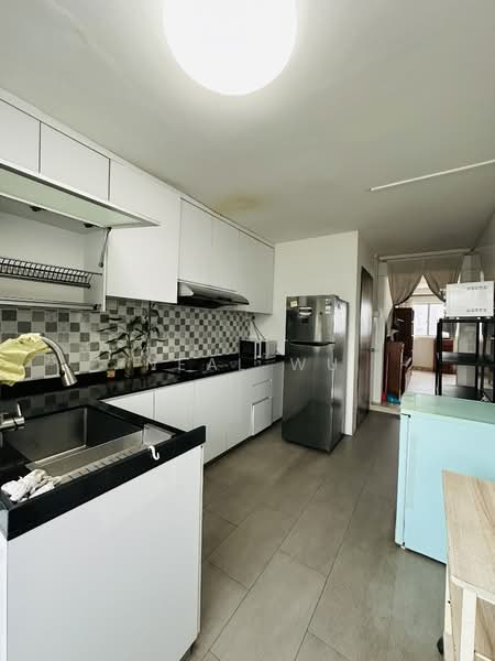 For Rent - 335B Smith Street