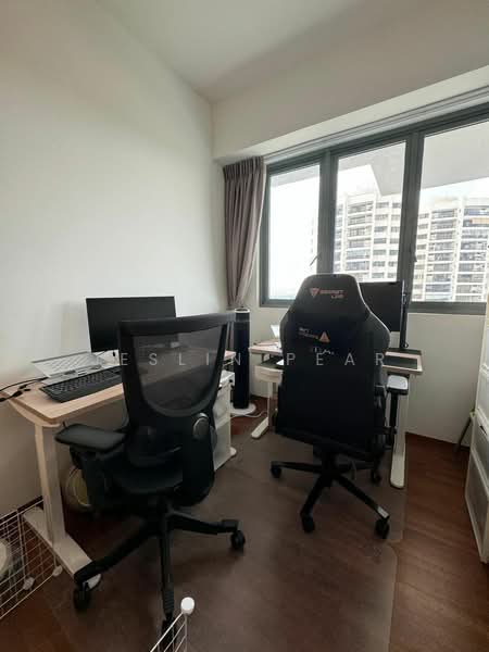 Thomson Three, 43 Bright Hill Drive, 2 Bedrooms, 710 sqft, Condominium For Rent, by Jeslin Pear, 25148191 - PropertyGuru.com.sg