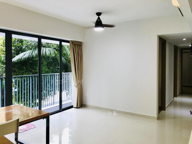 Coco Palms, 21 Pasir Ris Grove, 4 Bedrooms, 1,259 sqft, Condominium For Rent, by John Chong, 25148993 - PropertyGuru.com.sg