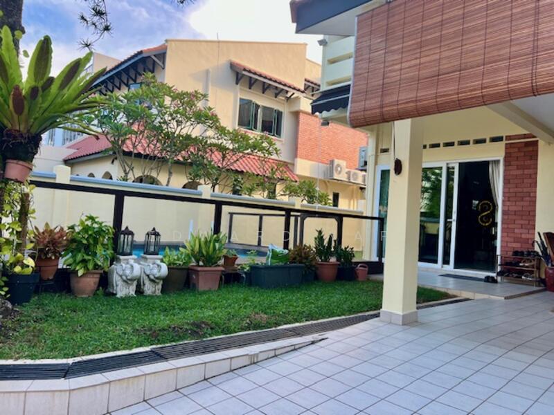 Duchess Ave SemiDetached House for Rent!, Duchess Avenue, 4 Bedrooms, 2500 sqft, Semi