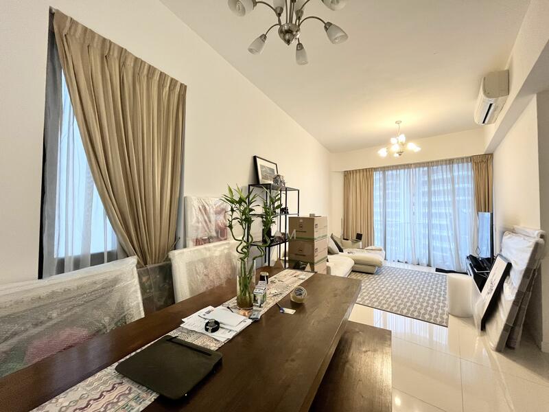 d'Leedon (Former Farrer Court), 9 Leedon Heights, 3 Bedrooms, 1,216 sqft, Condominium For Rent, by Mui Mui, 25150521 - Spacious long Living can fit in this superb long dining table - PropertyGuru.com.sg