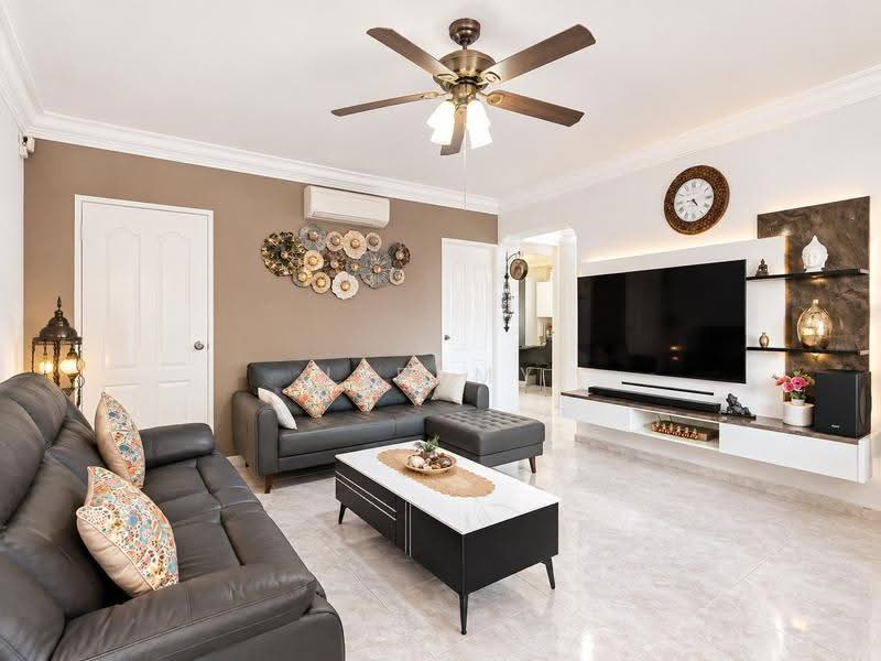 842D Tampines Street 82, 842D Tampines Street 82, Pasir Ris / Tampines, 3 Bedrooms, 1,162 sqft, HDB Flat For Sale, by Jeremy Koh, 25151428 - Living Room - PropertyGuru.com.sg