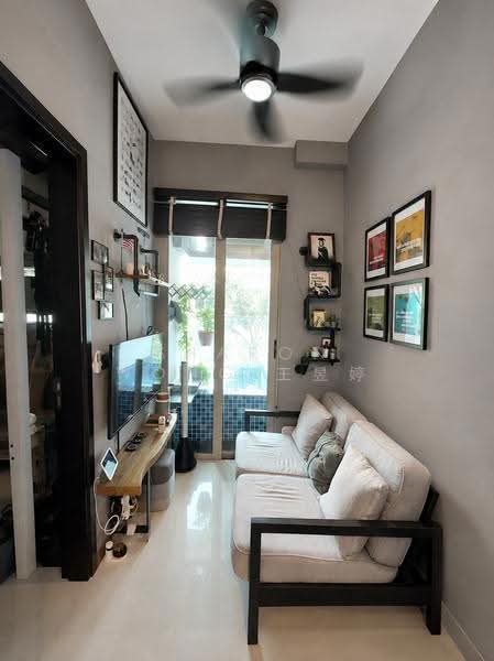 City Loft, 363 Race Course Road, Farrer Park / Serangoon Rd, 1 Bedroom, 323 sqft, Apartment For Sale, by Sharon Wong 王昱婷, 25151498 - Living Room - PropertyGuru.com.sg