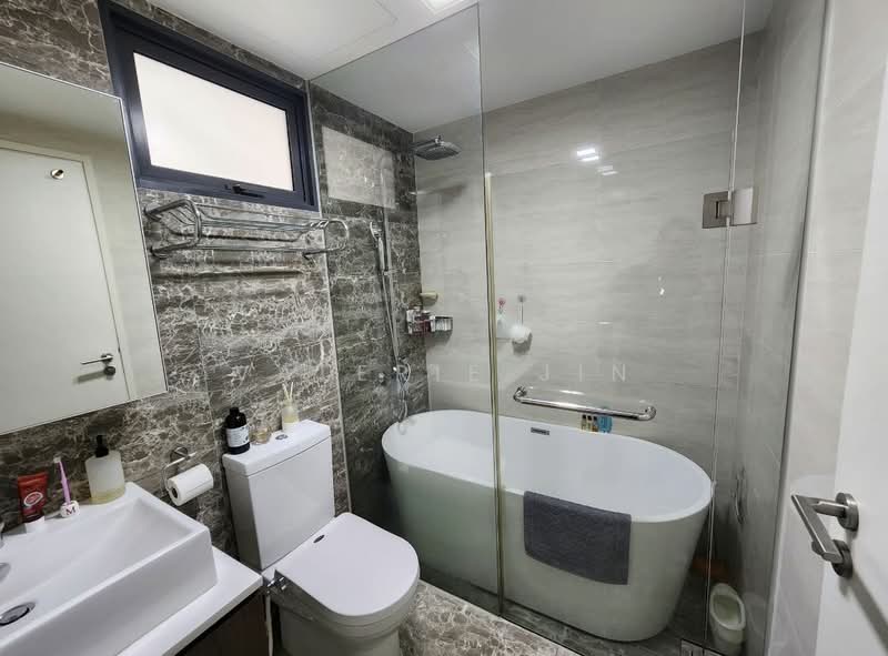 Riversound Residence, 5 Sengkang East Avenue, 3 Bedrooms, 947 sqft, Condominium For Rent, by Valerie Jin, 25151968 - PropertyGuru.com.sg