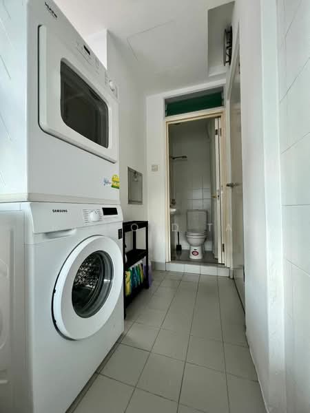 Pasadena, 2A Derbyshire Road, Room Rental, 160 sqft, Condominium For Rent, by Raymond Tay, 25152013 - PropertyGuru.com.sg