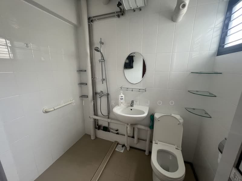 121 Potong Pasir Avenue 1, 121 Potong Pasir Avenue 1, 3 Bedrooms, 1,200 sqft, HDB Flat For Rent, by Asif Ramjoo, 25152244 - PropertyGuru.com.sg