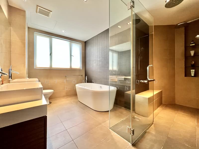 Renovated Bungalow with Pool within 1km to Henry Park Pri, mount sinai, holland road, holland grove, 6 Bedrooms, 5,580 sqft, Detached House For Sale, by WILLI CHING, 25152435 - PropertyGuru.com.sg