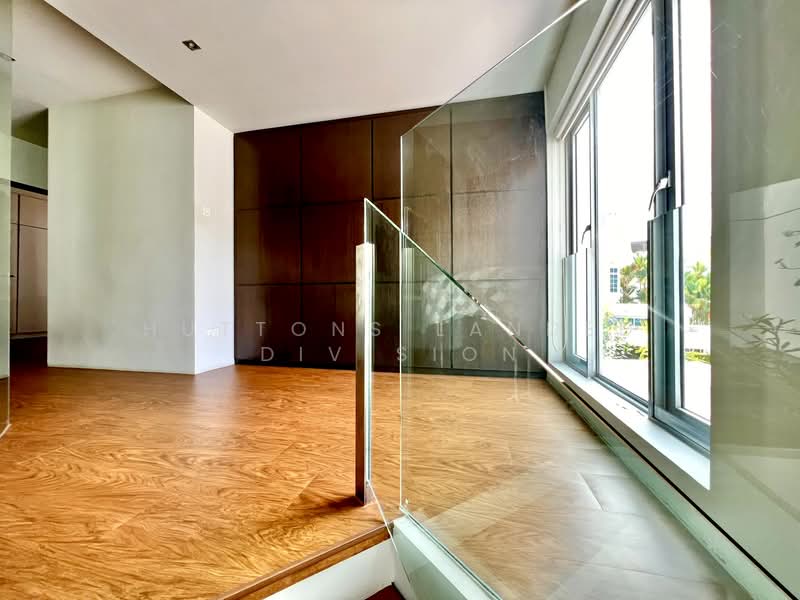 Renovated Bungalow with Pool within 1km to Henry Park Pri, mount sinai, holland road, holland grove, 6 Bedrooms, 5,580 sqft, Detached House For Sale, by WILLI CHING, 25152435 - PropertyGuru.com.sg