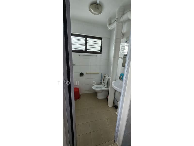137 Yishun Ring Road, 137 Yishun Ring Road, Room Rental, 350 sqft, HDB Flat For Rent, by Toh Doris, 25152829 - PropertyGuru.com.sg