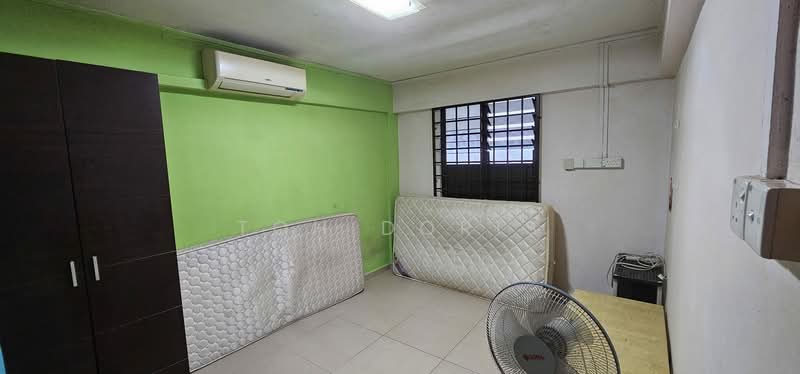 137 Yishun Ring Road, 137 Yishun Ring Road, Room Rental, 350 sqft, HDB Flat For Rent, by Toh Doris, 25152829 - PropertyGuru.com.sg