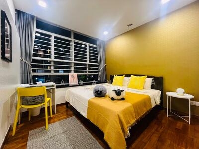 For Rent - The Lakeshore