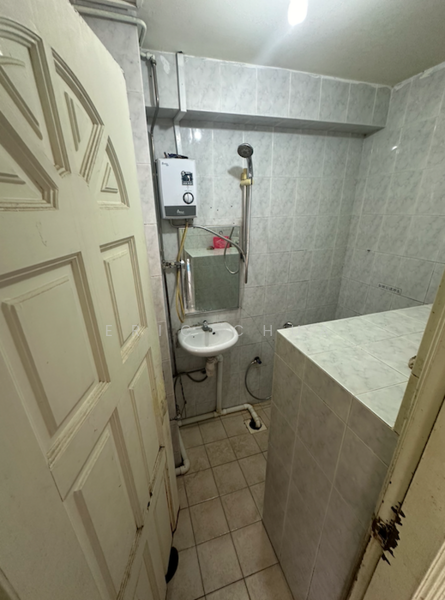 Geylang road, Geylang Road, Eunos / Geylang / Paya Lebar, 1,800 sqft, Shop / Shophouse For Sale, by Eric Chua, 25153217 - CommercialGuru.com.sg