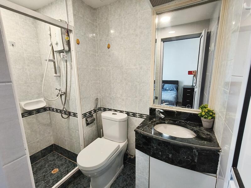 Love room toilet