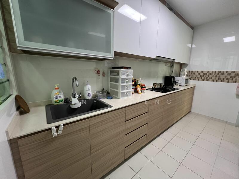 For Rent - 661A Edgedale Plains