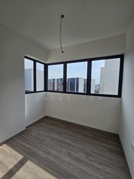Riverfront Residences, 57 Hougang Avenue 7, 4 Bedrooms, 1,711 sqft, Condominium For Rent, by Elaine Tan, 25153990 - PropertyGuru.com.sg