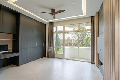 For Sale - Parbury Hill Condominium