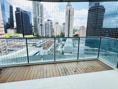 For Sale - Lincoln Suites