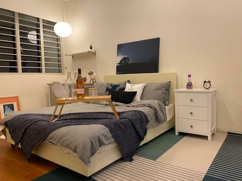 For Rent - The Trumps