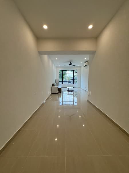 Euro-Asia Park, 25 Woodleigh Close, 2 Bedrooms, 797 sqft, Condominium For Rent, by Ling Poh Shen, 25155268 - PropertyGuru.com.sg