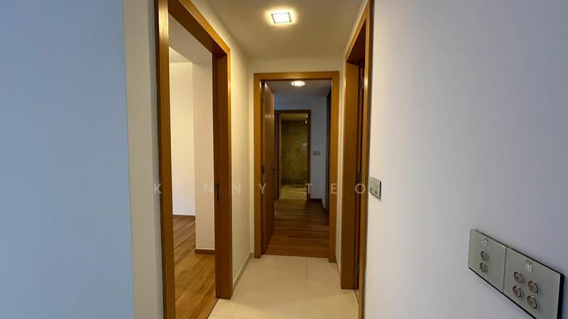 One Shenton, 1 Shenton Way, 2 Bedrooms, 1,109 sqft, Condominium For Rent, by Kenny Teow, 25155291 - PropertyGuru.com.sg