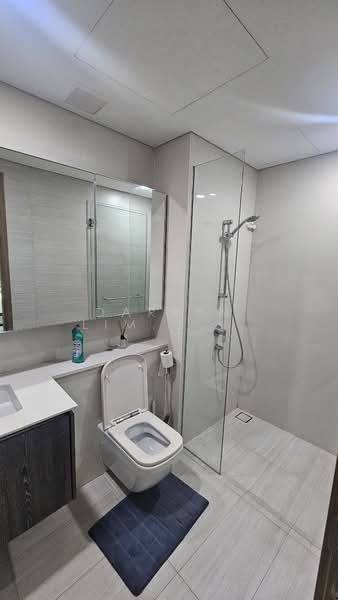 Lakeville, 11 Jurong Lake Link, 2 Bedrooms, 721 sqft, Condominium For Rent, by Darren Lim, 25156259 - PropertyGuru.com.sg