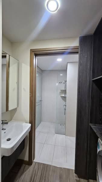 Lakeville, 11 Jurong Lake Link, 2 Bedrooms, 721 sqft, Condominium For Rent, by Darren Lim, 25156259 - PropertyGuru.com.sg