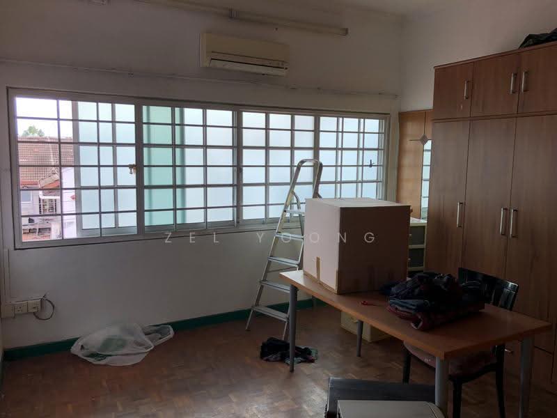 li hwan drive, li hwan drive, Hougang / Punggol / Sengkang, 3 Bedrooms, 2,250 sqft, Terraced House For Sale, by Zel Yoong, 25157108 - PropertyGuru.com.sg
