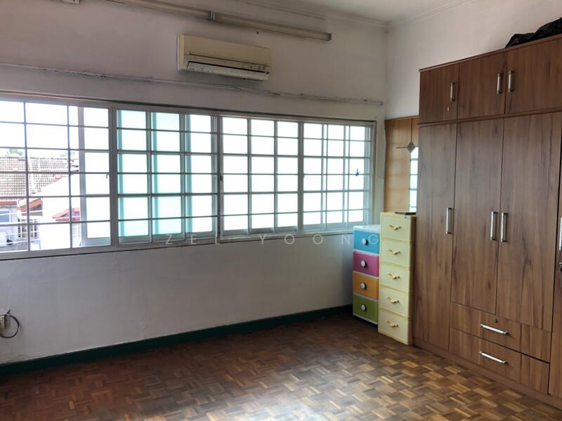 li hwan drive, li hwan drive, Hougang / Punggol / Sengkang, 3 Bedrooms, 2,250 sqft, Terraced House For Sale, by Zel Yoong, 25157108 - PropertyGuru.com.sg