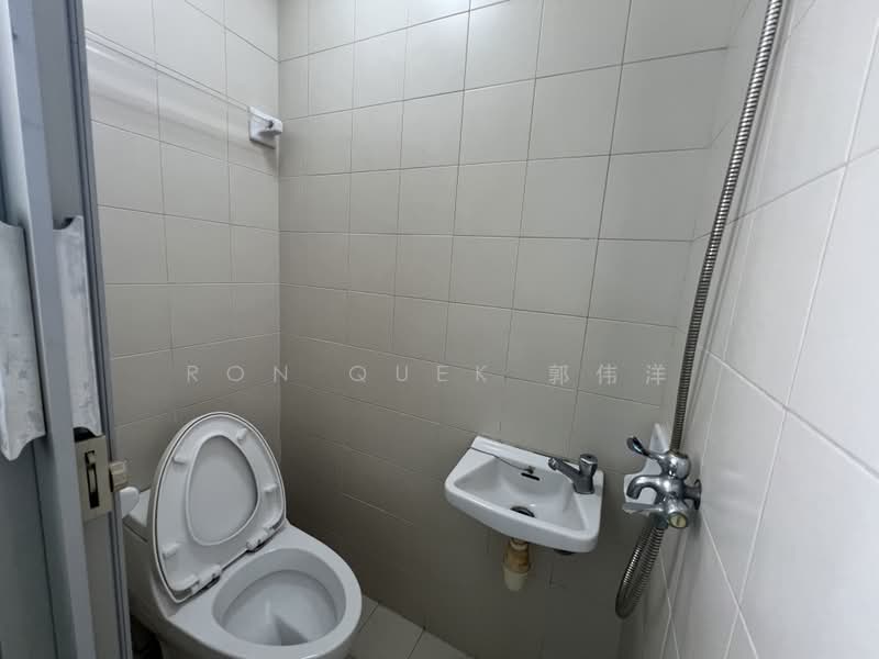 Blue Horizon, 29 West Coast Crescent, 3 Bedrooms, 1,227 sqft, Condominium For Rent, by Ron Quek 郭伟洋, 25157231 - PropertyGuru.com.sg