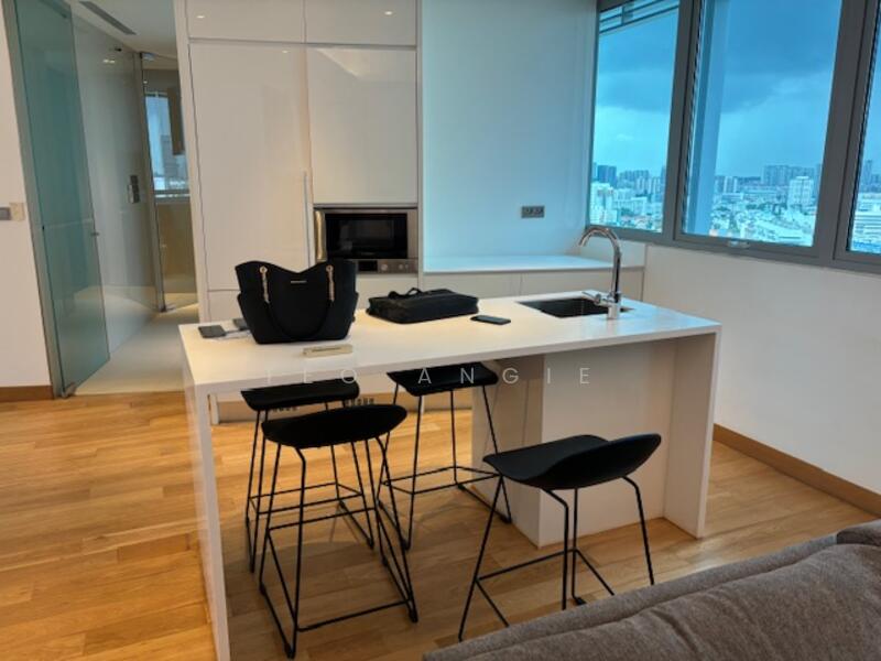Alba, 8 Cairnhill Rise, 3 Bedrooms, 1,905 sqft, Condominium For Rent, by Teo Angie, 25158427 - PropertyGuru.com.sg
