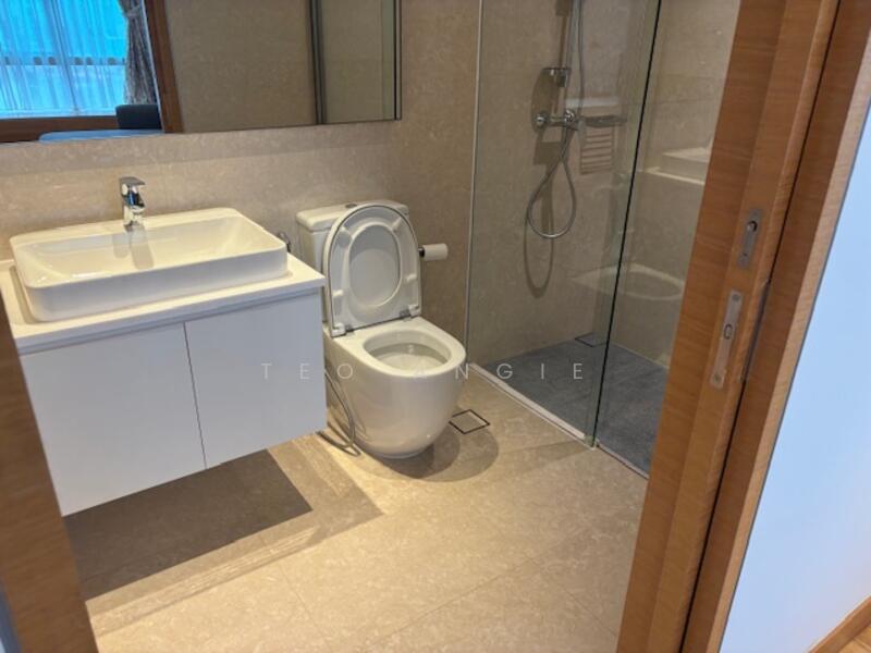 Alba, 8 Cairnhill Rise, 3 Bedrooms, 1,905 sqft, Condominium For Rent, by Teo Angie, 25158427 - PropertyGuru.com.sg