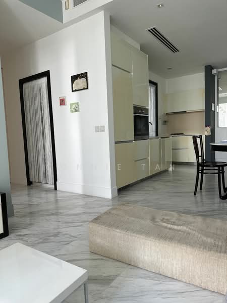 VIVA, 6 Suffolk Walk, 2 Bedrooms, 958 sqft, Condominium For Rent, by Connie Tan, 25158769 - PropertyGuru.com.sg