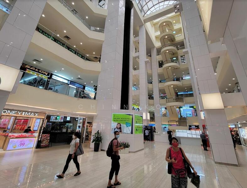 Lucky Plaza, 304 Orchard Road, 1,150 sqft, Mall Shop For Sale, by Chinn Ko, 25158774 - CommercialGuru.com.sg