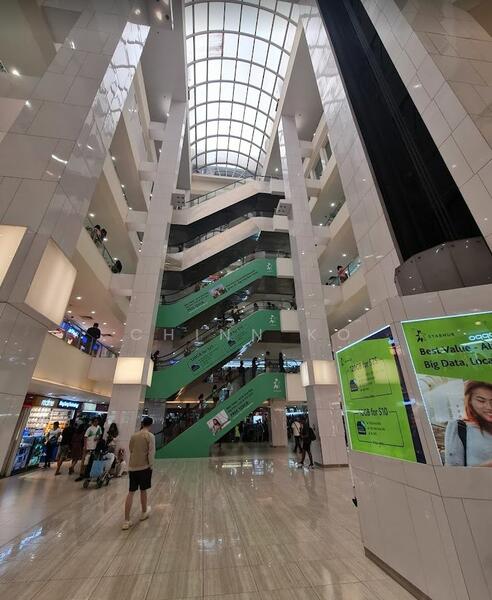 Lucky Plaza, 304 Orchard Road, 1,150 sqft, Mall Shop For Sale, by Chinn Ko, 25158774 - CommercialGuru.com.sg