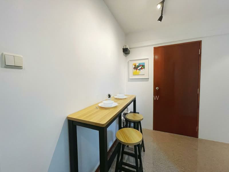 Queens, 12 Stirling Road, Room Rental, 120 sqft, Condominium For Rent, by Agnes Tiew, 25160246 - PropertyGuru.com.sg