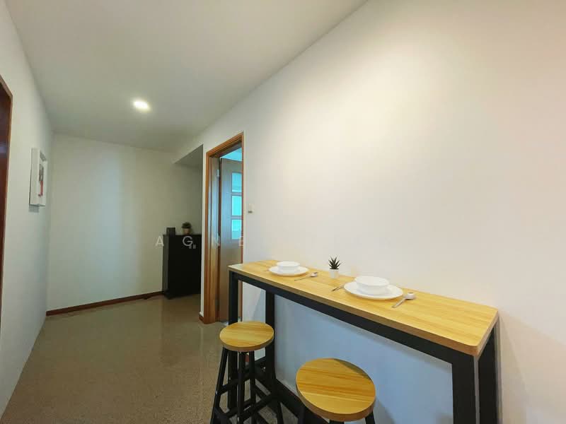 Queens, 12 Stirling Road, Room Rental, 120 sqft, Condominium For Rent, by Agnes Tiew, 25160246 - PropertyGuru.com.sg