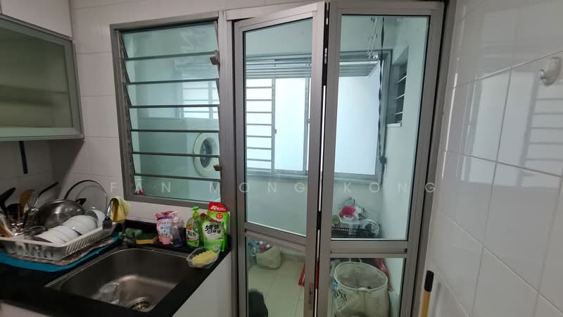 26 Ghim Moh Link, 26 Ghim Moh Link, 2 Bedrooms, 721 sqft, HDB Flat For Rent, by Fan Mong Kong, 25160770 - PropertyGuru.com.sg