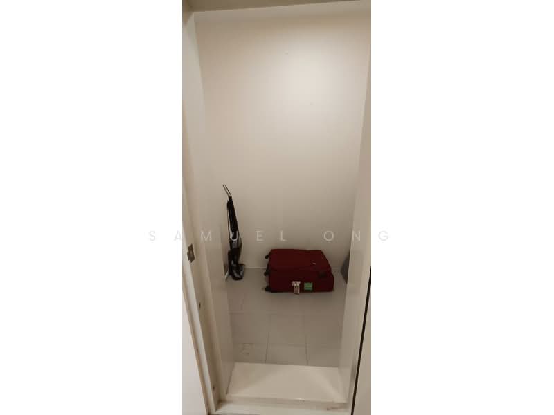 697C JURONG WEST CENTRAL 3, 2 mins to Boon Lay MRT/ Biggest Jurong Point  Mall, 3 Bedrooms, 1,055 sqft, HDB Flat For Rent, by Samuel Ong, 25160869 - Big & Spacious Store Room - PropertyGuru.com.sg