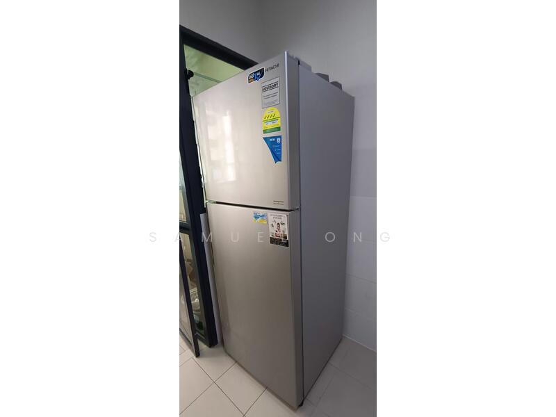 697C JURONG WEST CENTRAL 3, 2 mins to Boon Lay MRT/ Biggest Jurong Point  Mall, 3 Bedrooms, 1,055 sqft, HDB Flat For Rent, by Samuel Ong, 25160869 - Large 2 Doors Fridge - PropertyGuru.com.sg