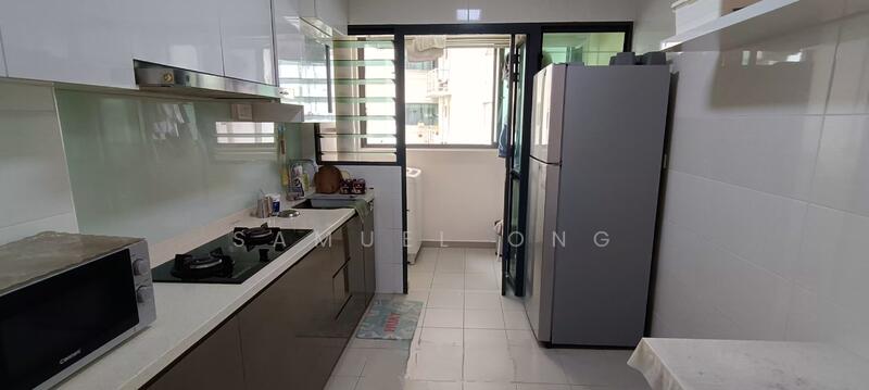 697C JURONG WEST CENTRAL 3, 2 mins to Boon Lay MRT/ Biggest Jurong Point  Mall, 3 Bedrooms, 1,055 sqft, HDB Flat For Rent, by Samuel Ong, 25160869 - Kitchen - PropertyGuru.com.sg